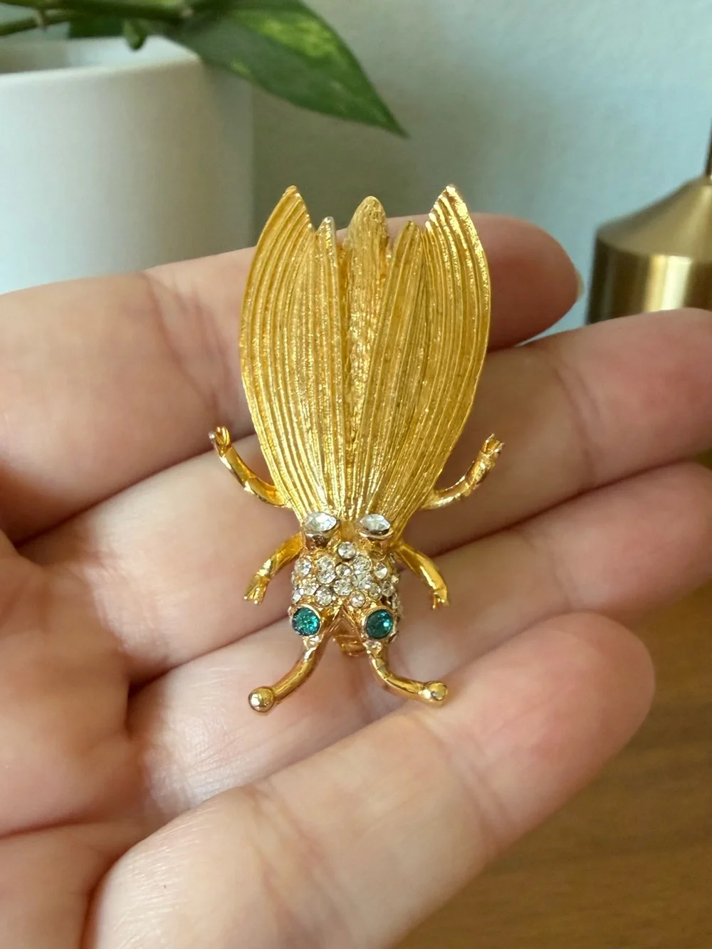 Vintage Signed Hattie Carnegie Cicada Locust Bug Brooch Gold Tone Insect Pin